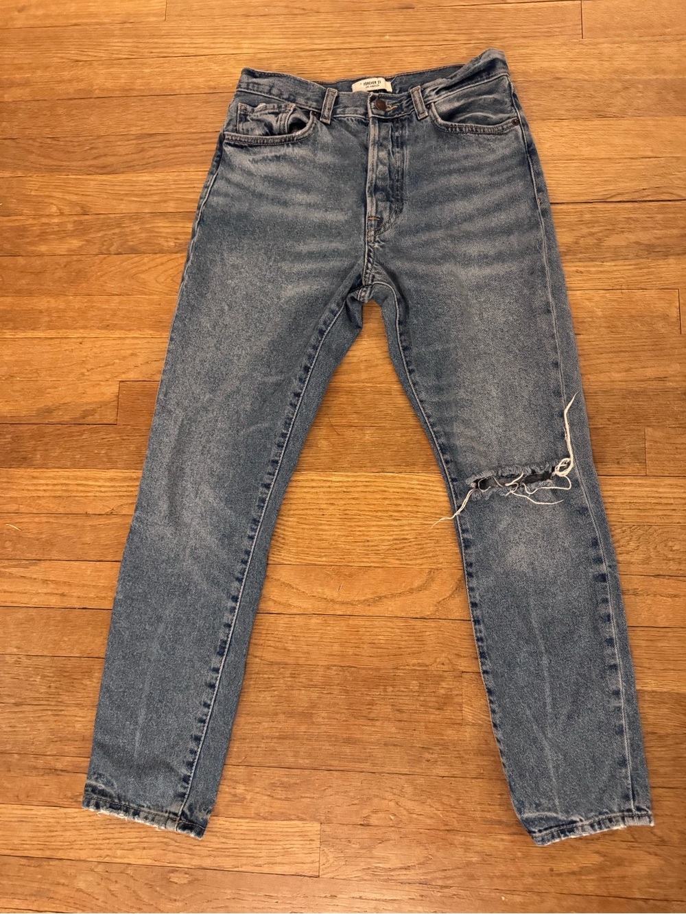 Forever 21 Women's Blue Distressed Button Fly Jeans  Size 26 (Measures 28")
 b65